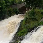 La Colline סטבלוט